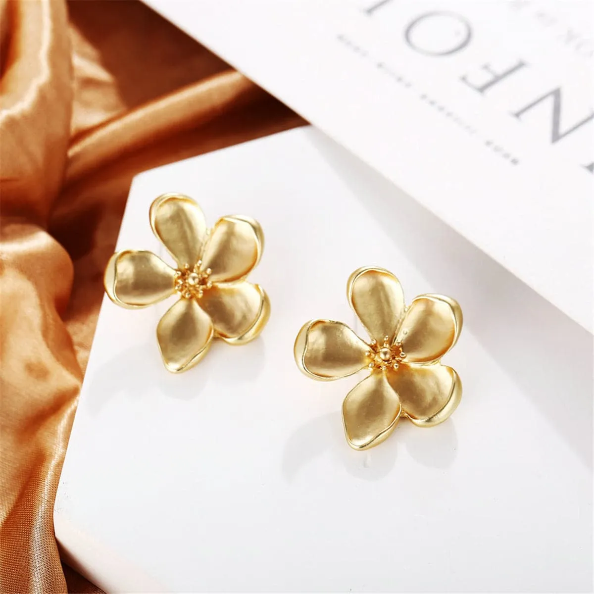 18K Gold-Plated Flower Stud Earring