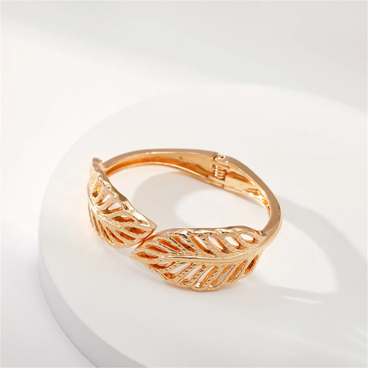 18K Gold-Plated Leaves Hinged Bypass Bangle