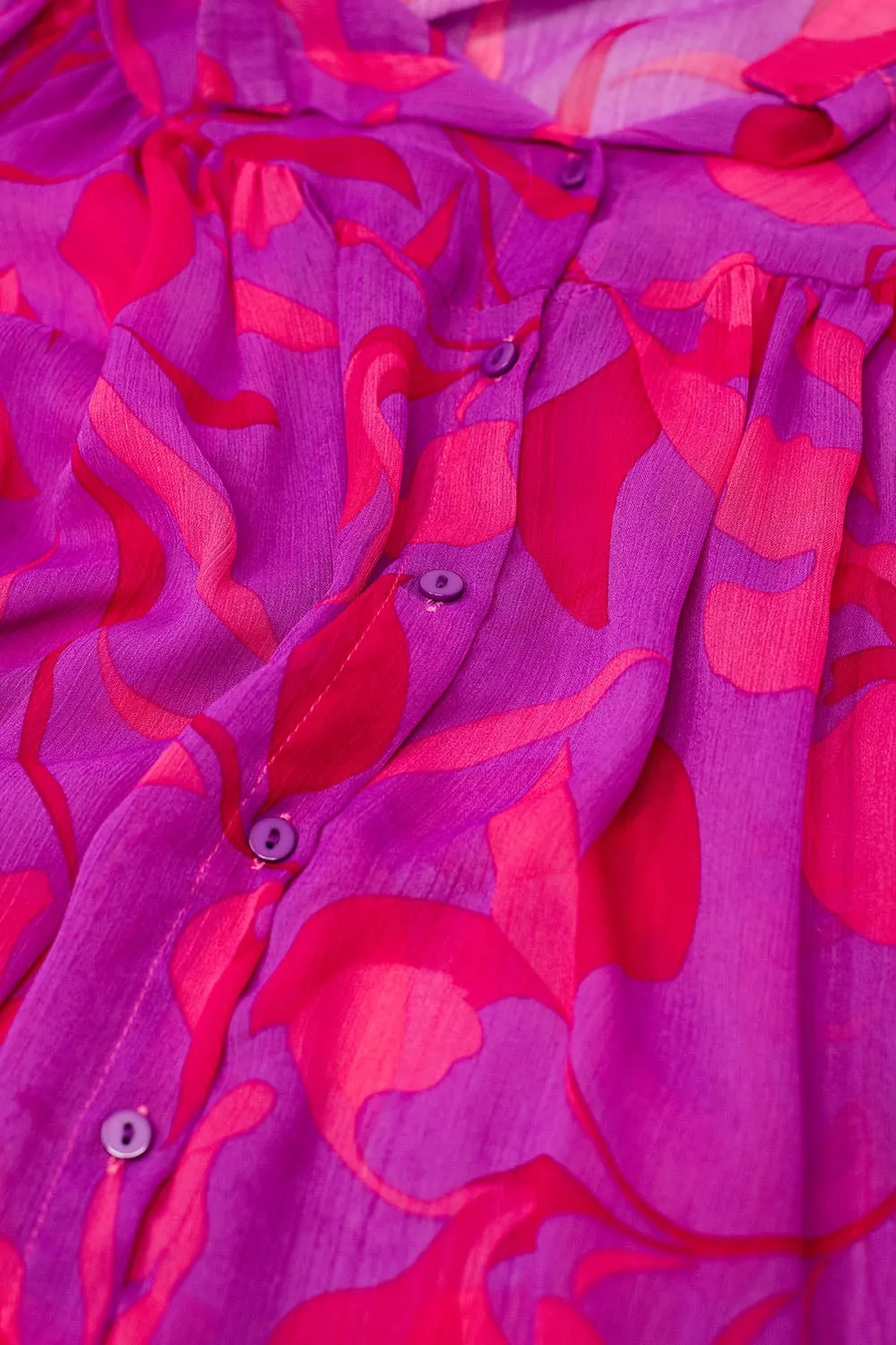 Abstract Shirt with Short Sleeves in Pink and Red
