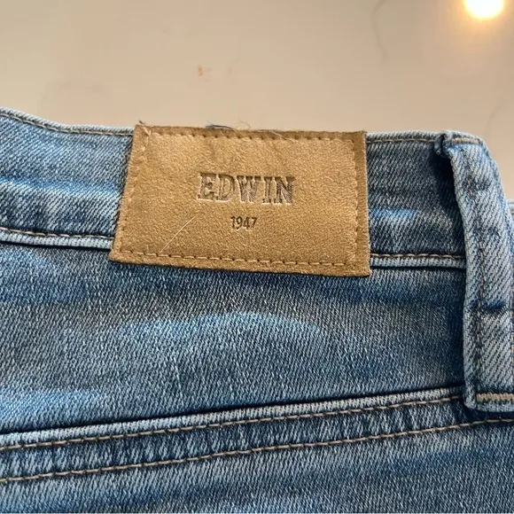 Anthropologie Edwin Cassia Mini Boot Jeans 29