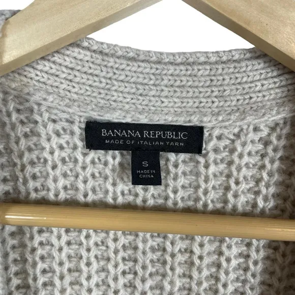 Banana Republic Oversized Cable Knit Wool/Alpaca Blend Cardigan in Beige Size S