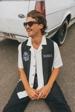 BILLY BONES CLUB SKULL BOWLO SHIRT - WHITE/BLACK