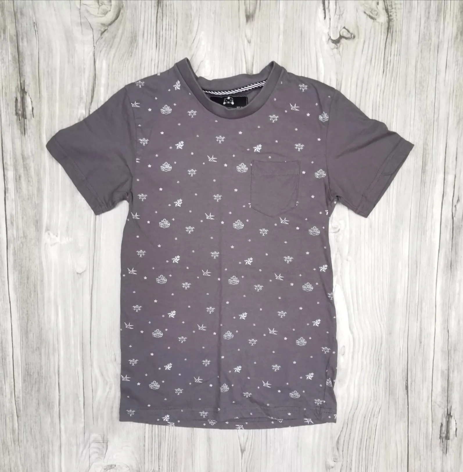 BOY SIZE MEDIUM - (10/12 YEARS) - Z.A.K. Soft Cotton Graphic T-shirt EUC B49
