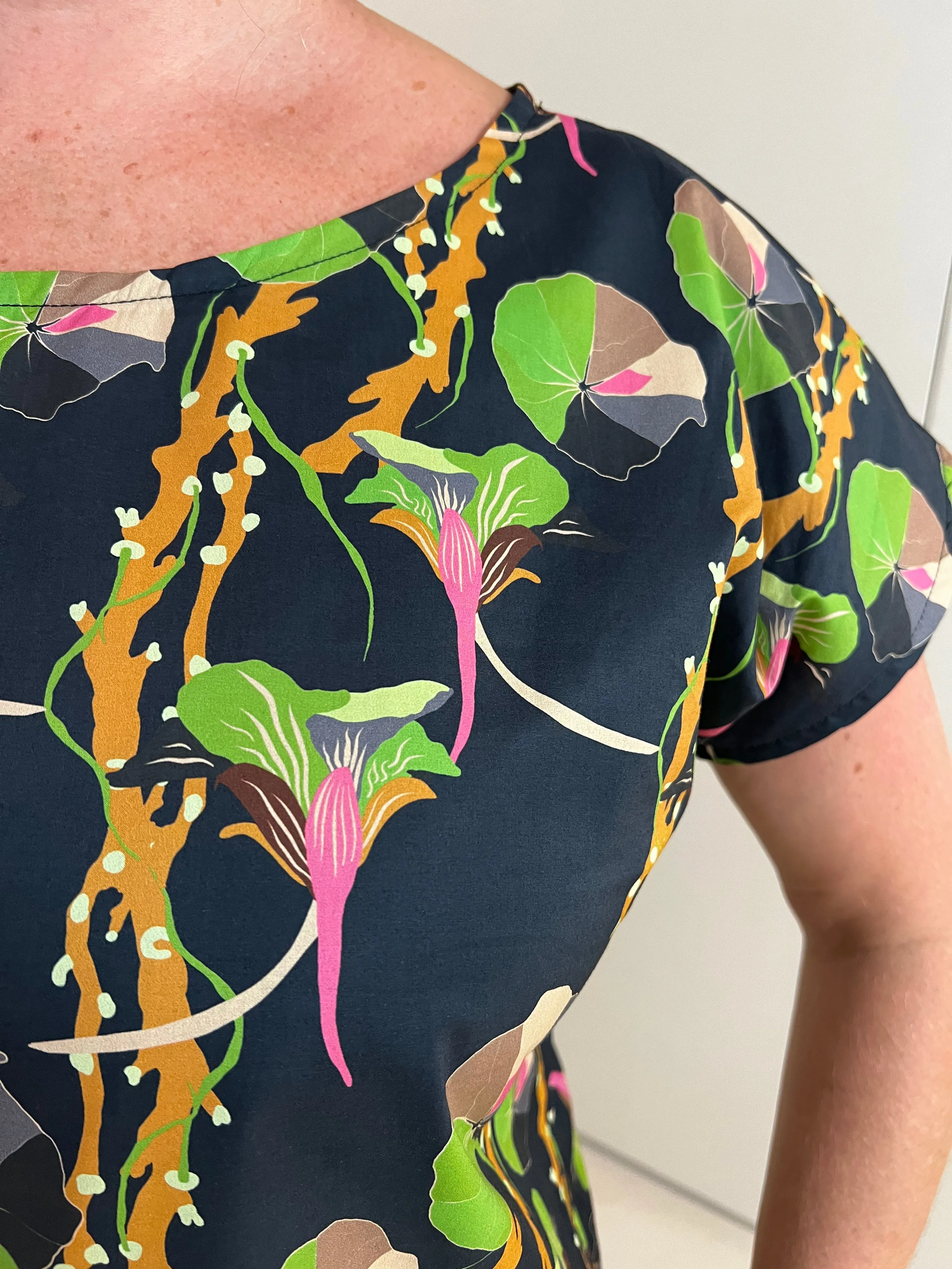 Breeze Top - Nasturtium Black