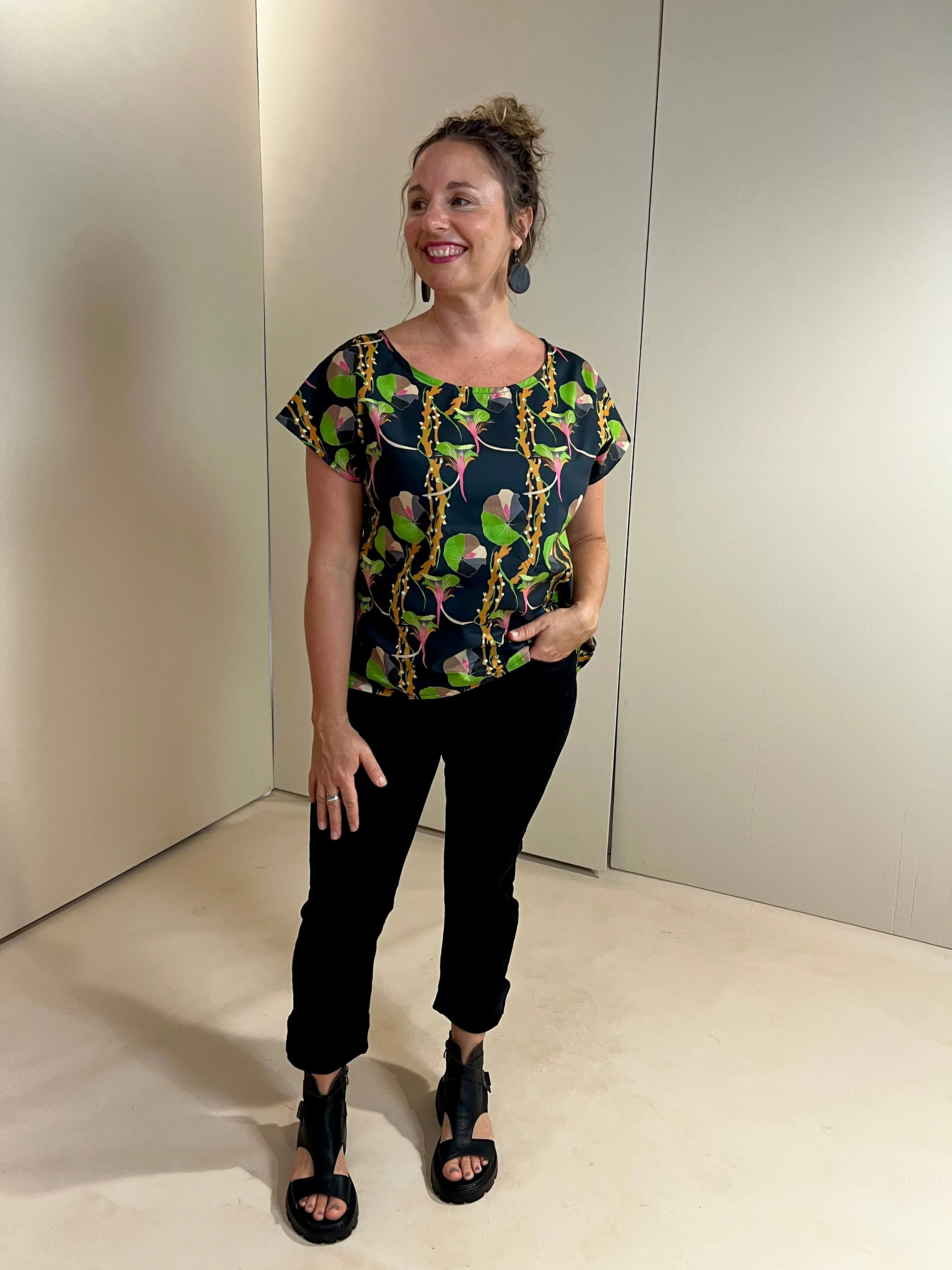 Breeze Top - Nasturtium Black