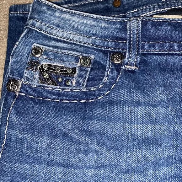 Buckle Exclusive Miss Me Skinny