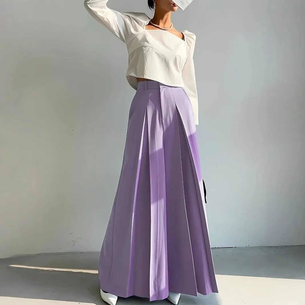Elegant High-Waist Wide-Leg Pants with Sophisticated Pleated Detailing