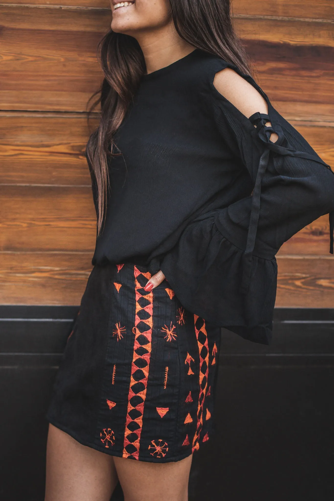 Fall I'm Here Top in Black