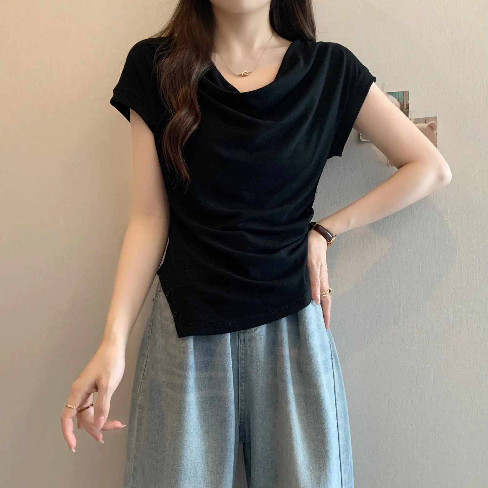Flattering Women's T-Shirt Featuring Wrinkle Effect and Asymmetrical Hem