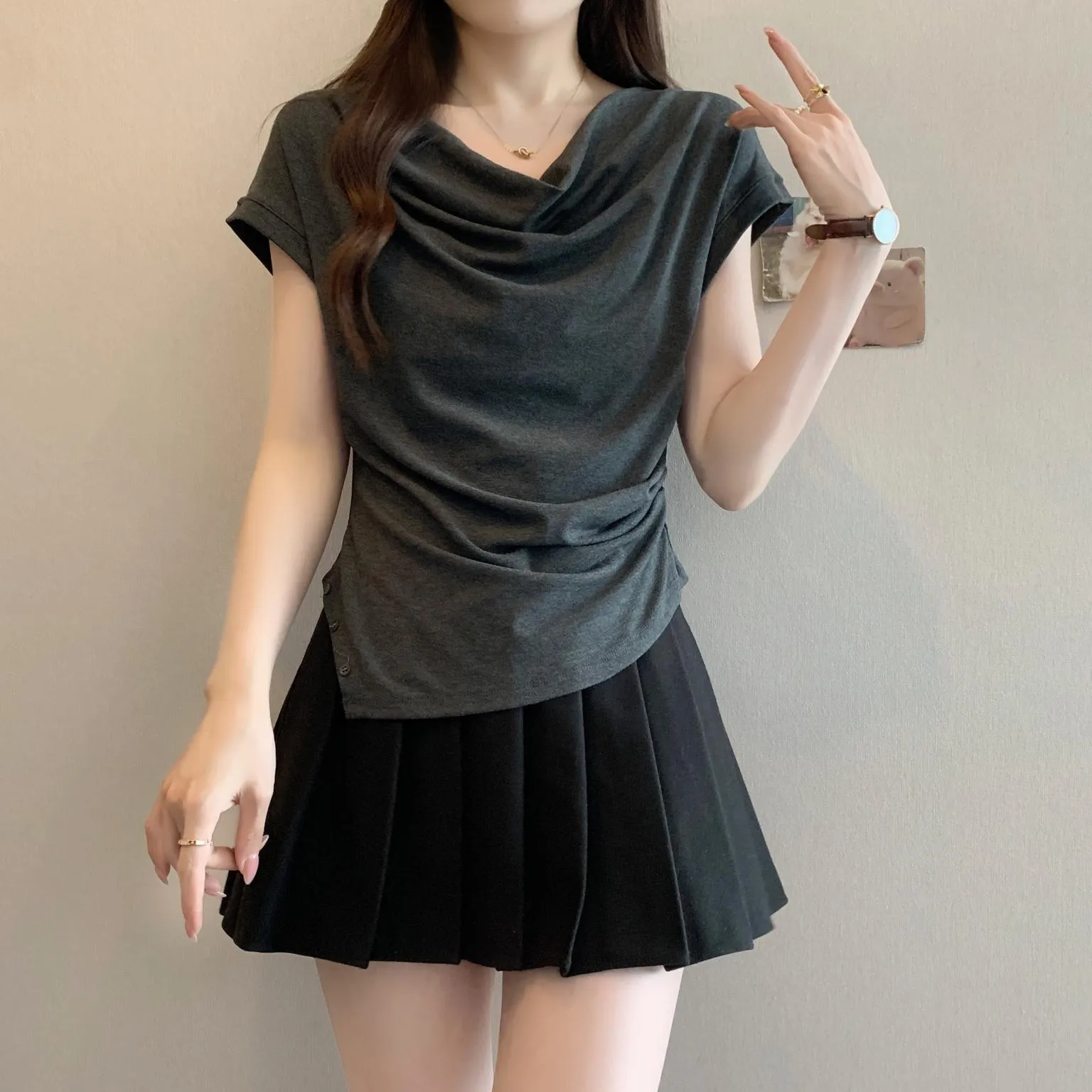 Flattering Women's T-Shirt Featuring Wrinkle Effect and Asymmetrical Hem