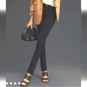 Frame Denim Women's Skinny Jeans Black. Le High Skinny. Size 28. Like New.