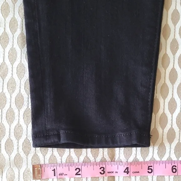 Frame Denim Women's Skinny Jeans Black. Le High Skinny. Size 28. Like New.