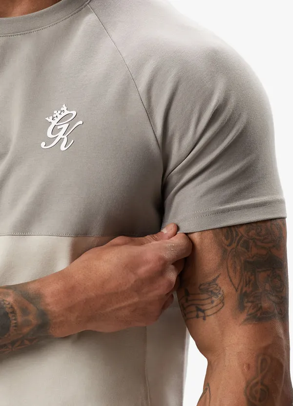 Gym King Contrast Panel T-Shirts Stone/Taupe/White