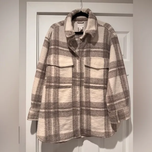 H&amp;M Women’s Camel/White/Brown Oversized Plaid Shacket Size L🤎🤍