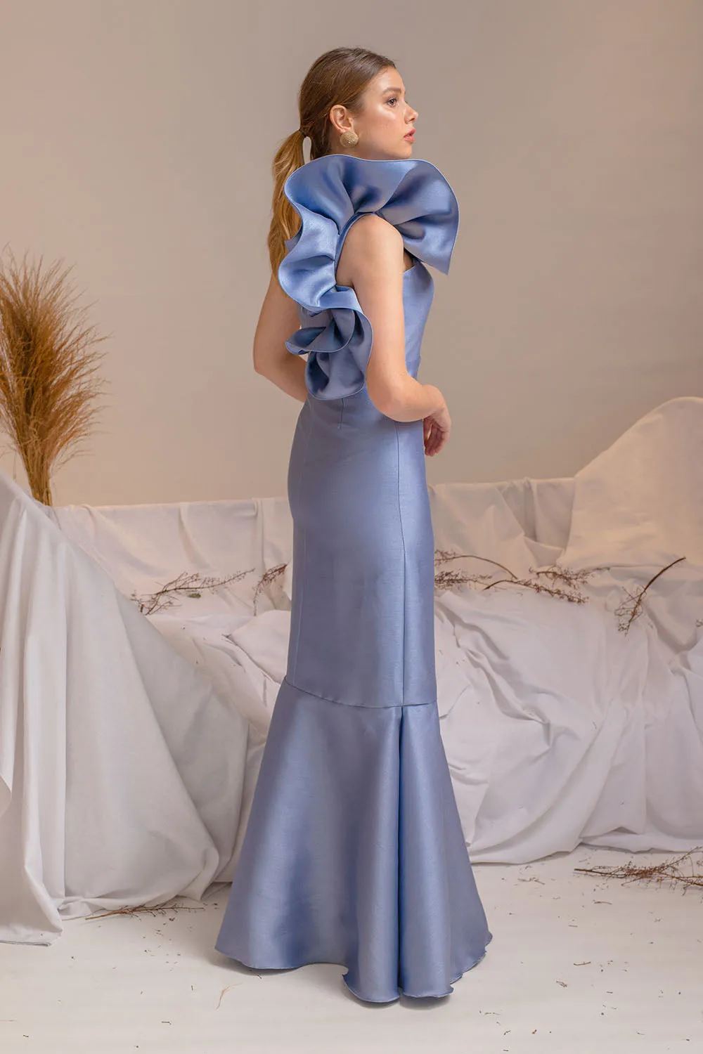 I DO BY ZOO SALAMANCA GOWN Sweetheart Cut Gown with Oversize Ruffle on Shoulder (Serenity Blue Gazar)