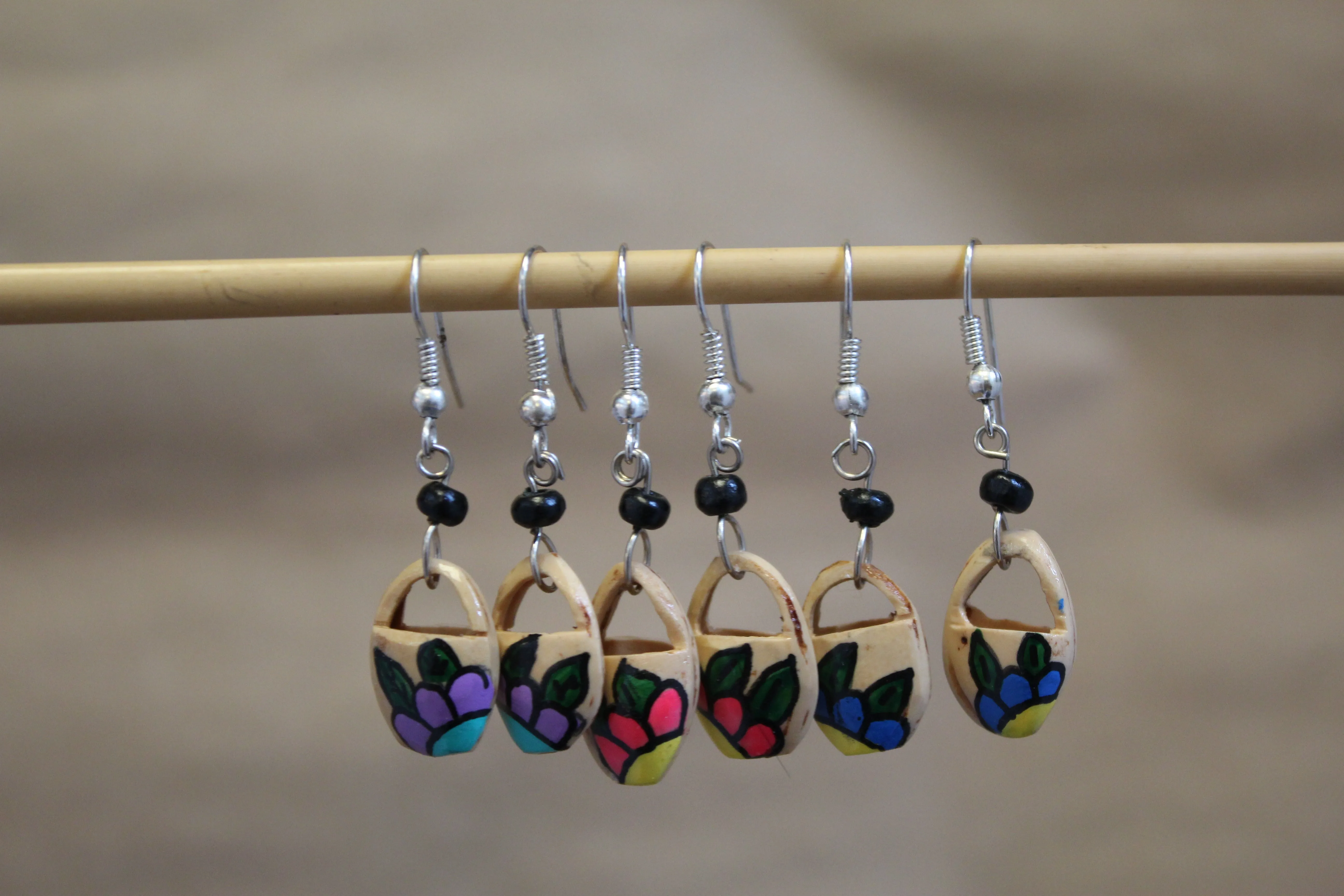 Jaraguá Carved Peace Basket Earrings