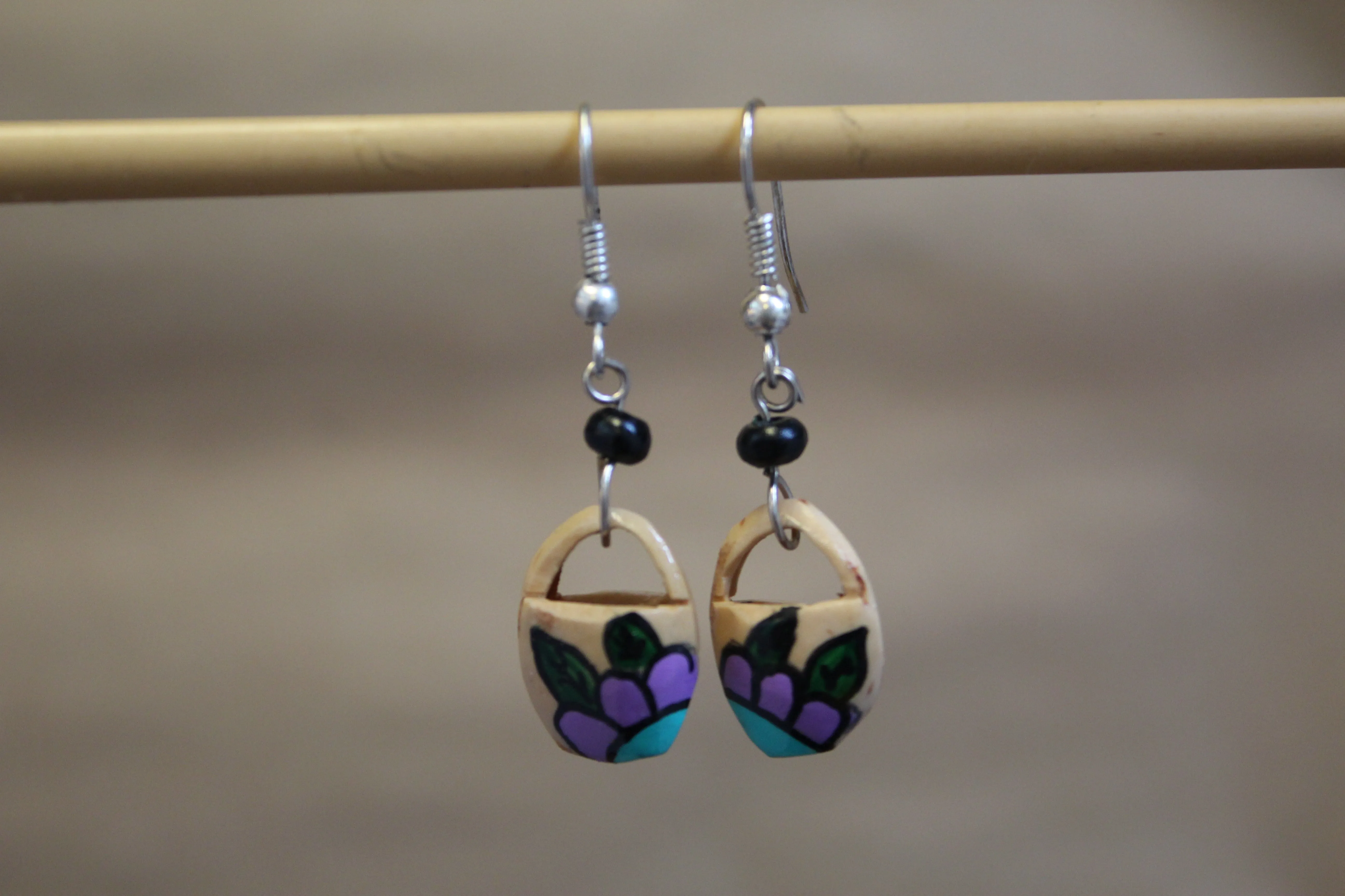 Jaraguá Carved Peace Basket Earrings