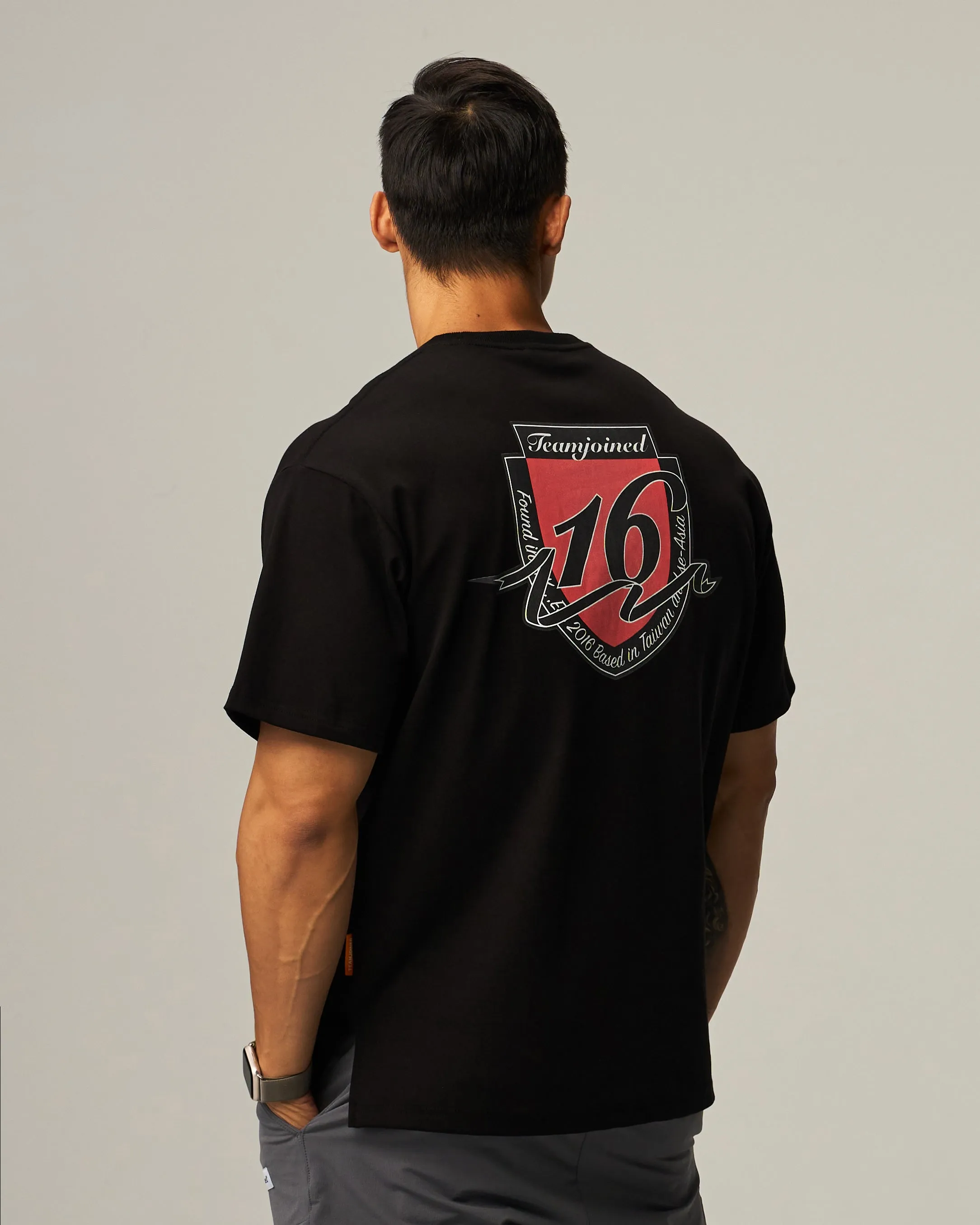 Joined® 8 Anniv. 16 Shield Oversized