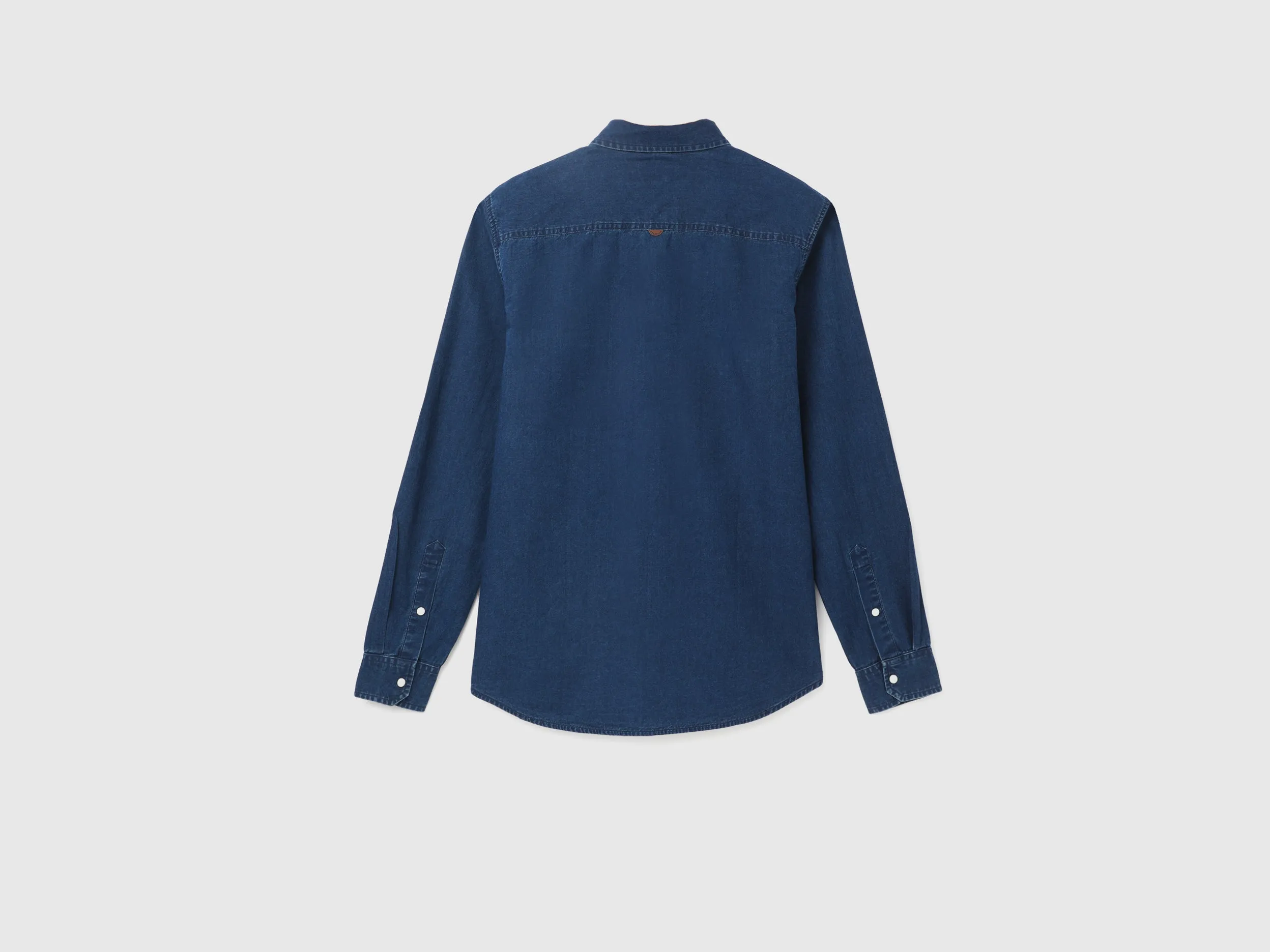 Men's Regular Fit Spread Collar Solid Shirts