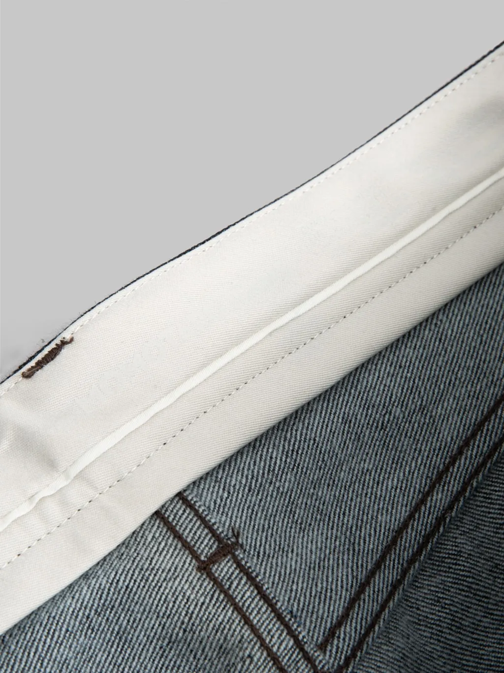 Momotaro MMJZ0203 13.7oz #200 "Cashmere" Tapered Jeans