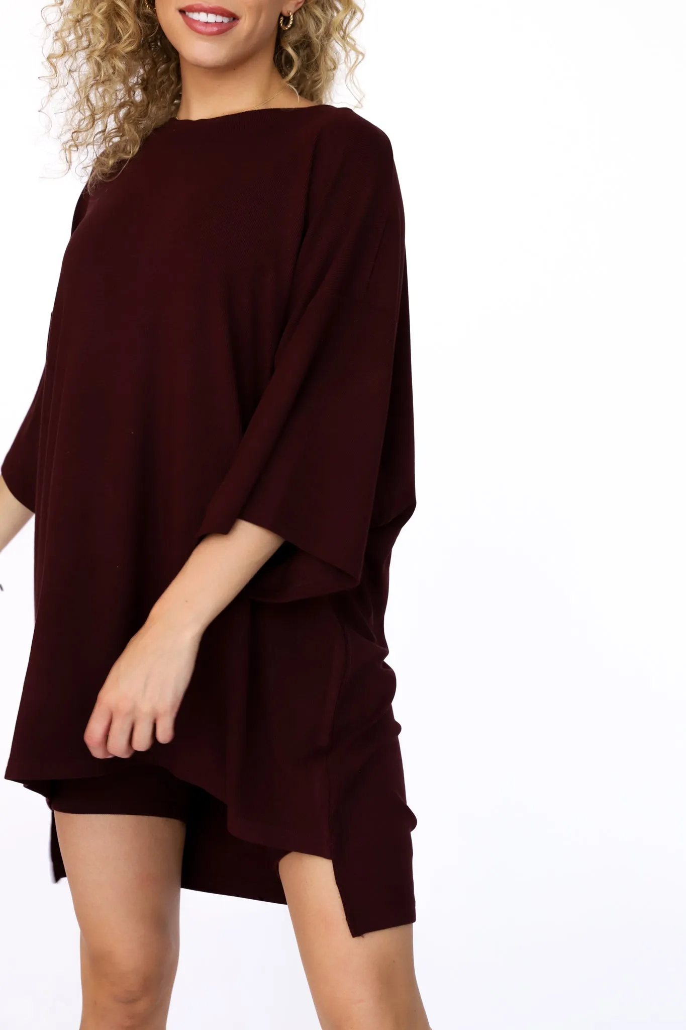Nora® | Women's loungewear set: oversized T-shirt with cycling shorts, comfortable and versatile