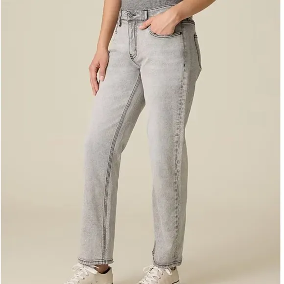 NWT Flag &amp; anthem Women's Gray straight leg Jeans Sz. 32 Waist