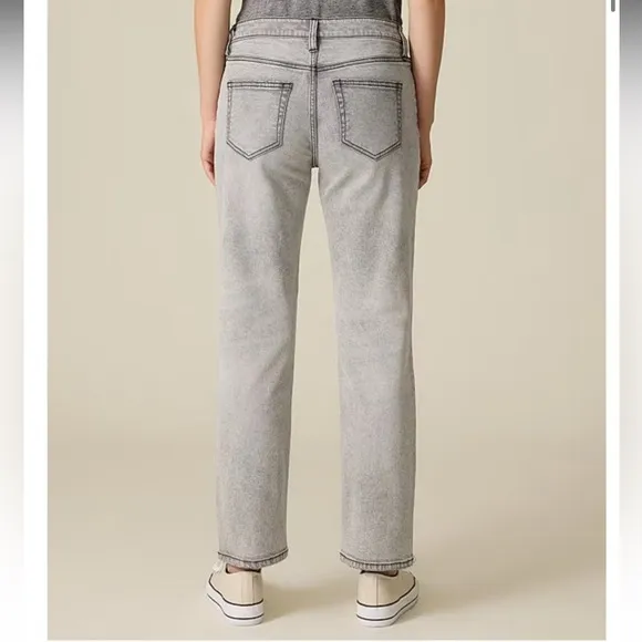NWT Flag &amp; anthem Women's Gray straight leg Jeans Sz. 32 Waist