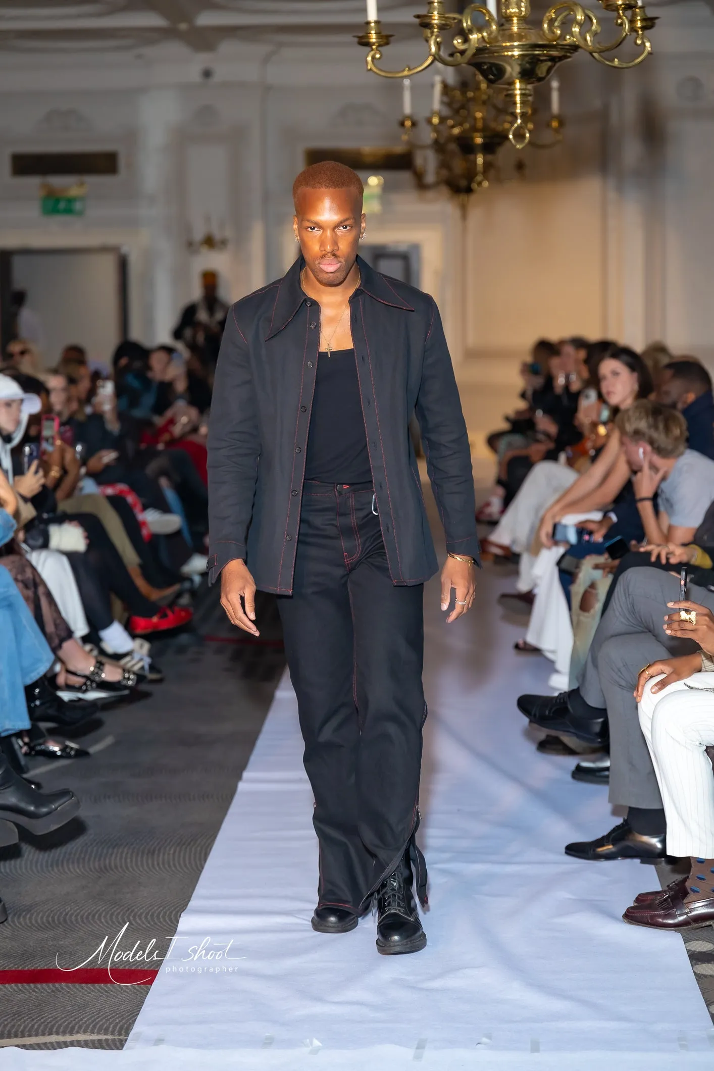 Razor Collar Shirt in Black Cotton Linen Mix