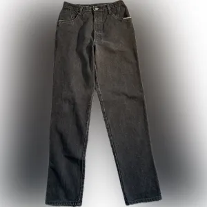 Rocky Mountain Vintage Women's Black Denim Cowgirl Jeans 32/13 WesternCore Rodeo