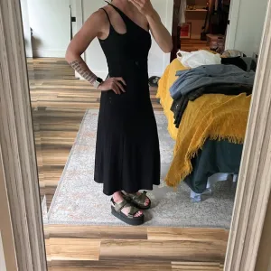 TOPSHOP NWT‎ Asymmetrical One Shoulder Ribbed Black Maxi Size US 0-2