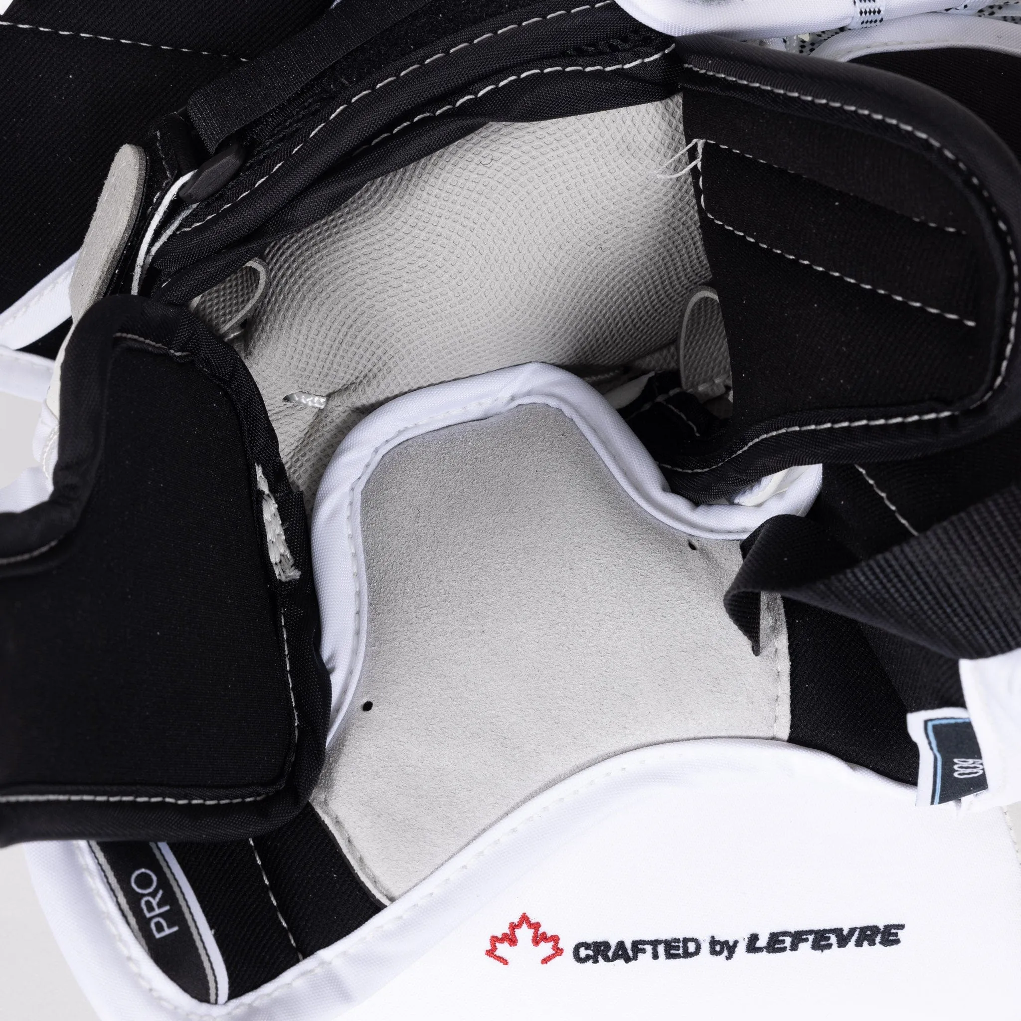 TRUE Catalyst PX5 Senior Goalie Catcher - Domestic 600