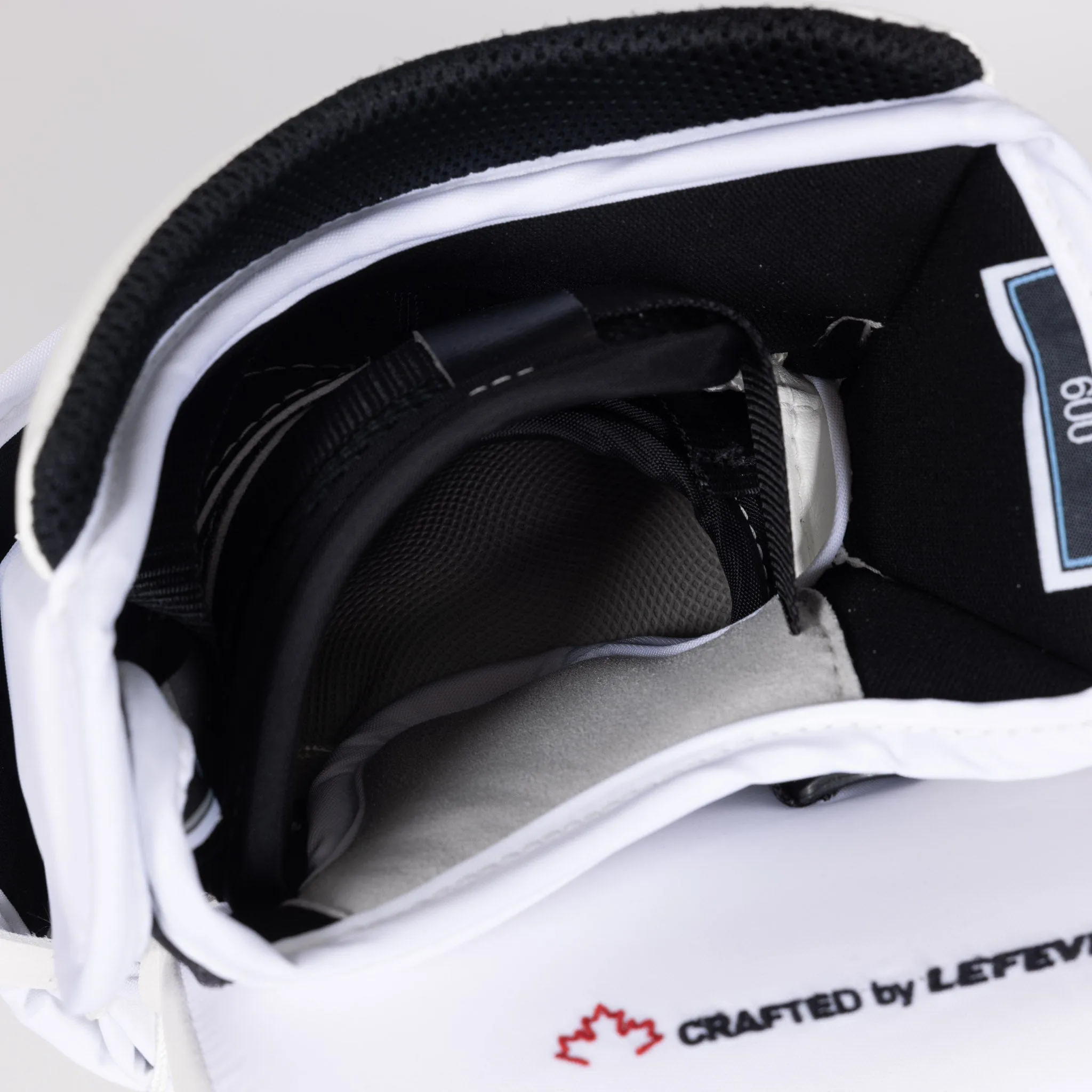 TRUE Catalyst PX5 Senior Goalie Catcher - Domestic 600