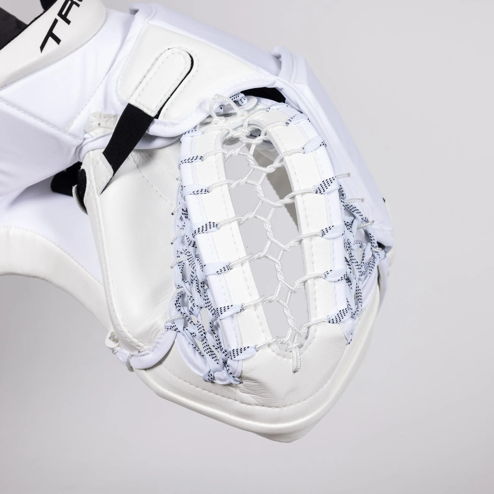 TRUE Catalyst PX5 Senior Goalie Catcher - Domestic 600