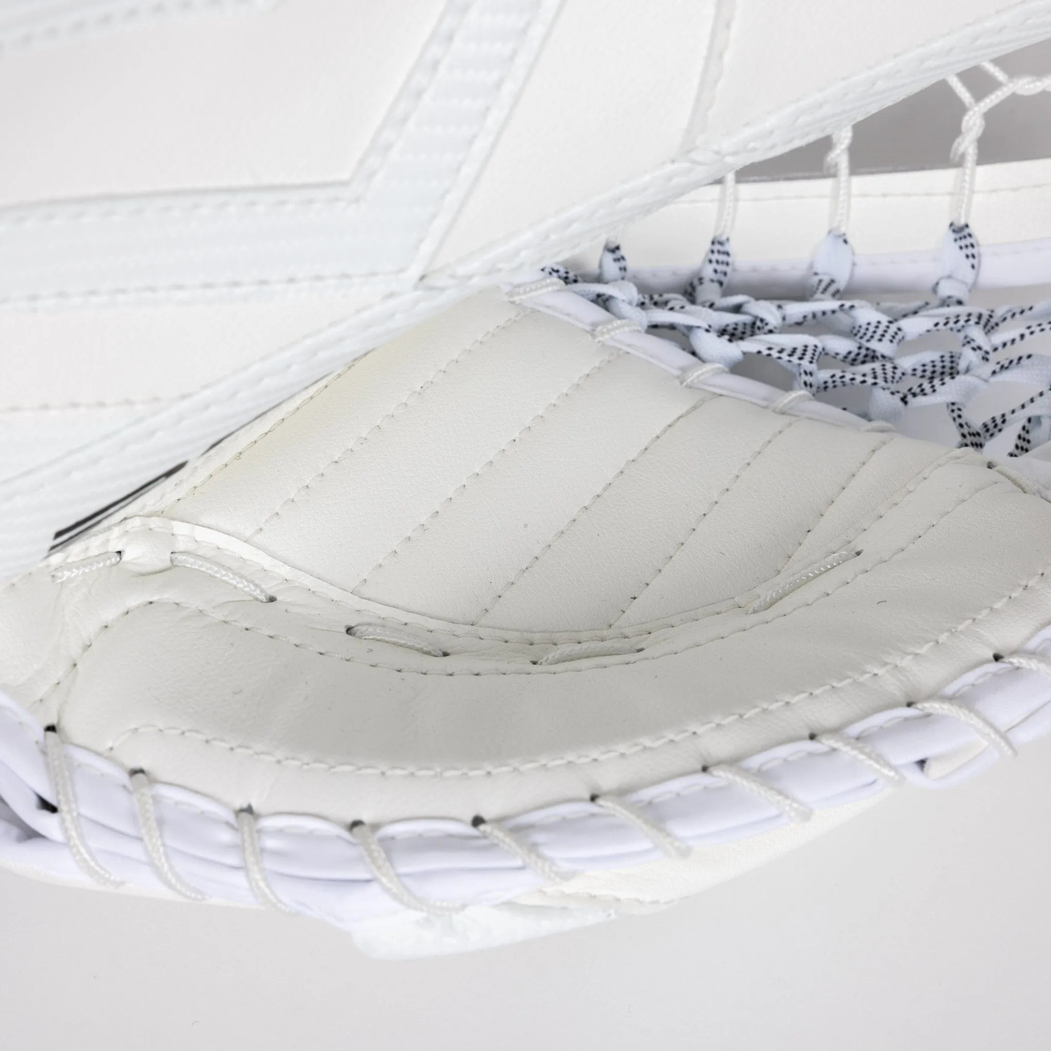 TRUE Catalyst PX5 Senior Goalie Catcher - Domestic 600