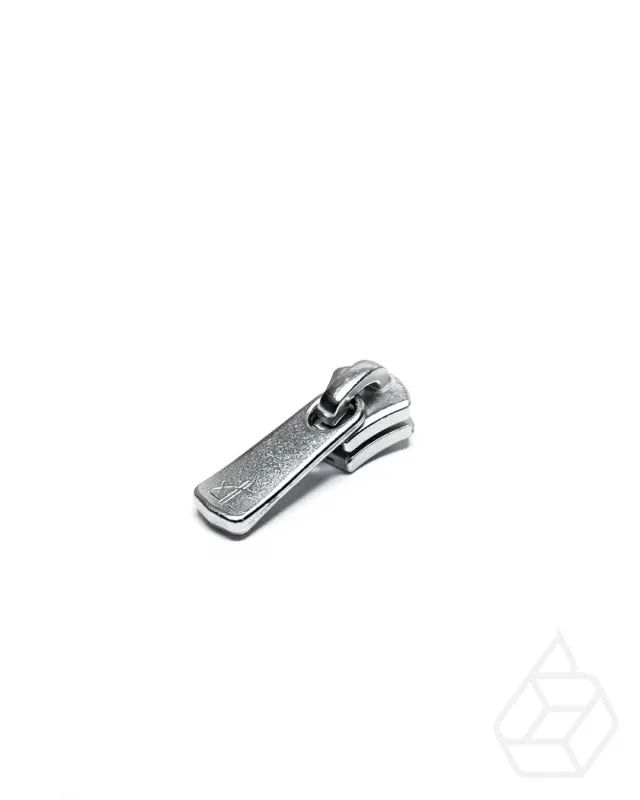 YKK Excella® slider with puller